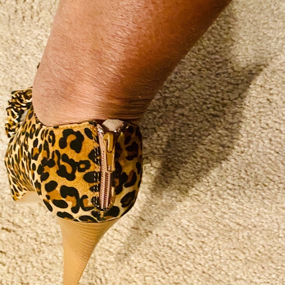 COPY - Leopard ruffle heels - Picture 12 of 15